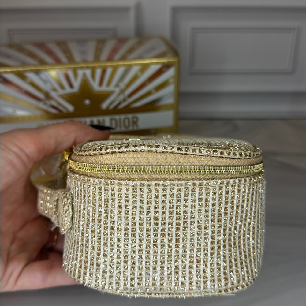 Dior Gold Woven Cosmetic Travel Bag with Star Detailing | Brand New in Box - Picture 7 of 8